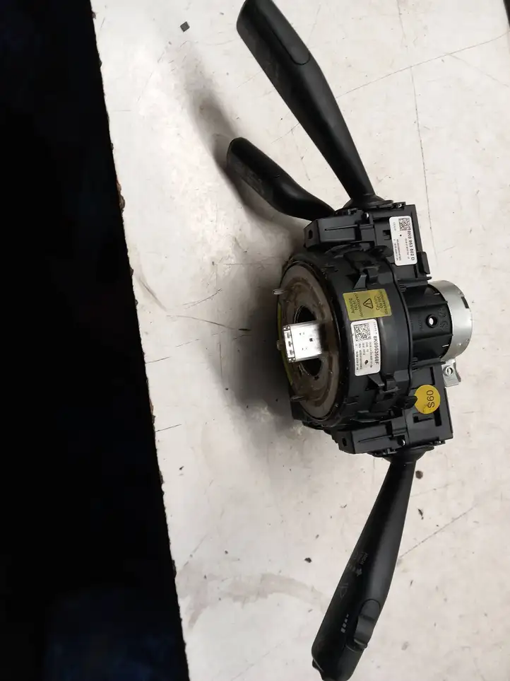Audi A5 8T 8F (2007 - 2011) 90312HB60002T Контактное кольцо SRS — фото 1