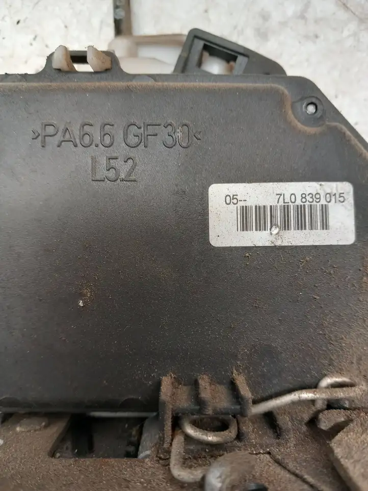 Volkswagen Golf V (2003 - 2009) 7L0839015 Замок задней двери — фото 2