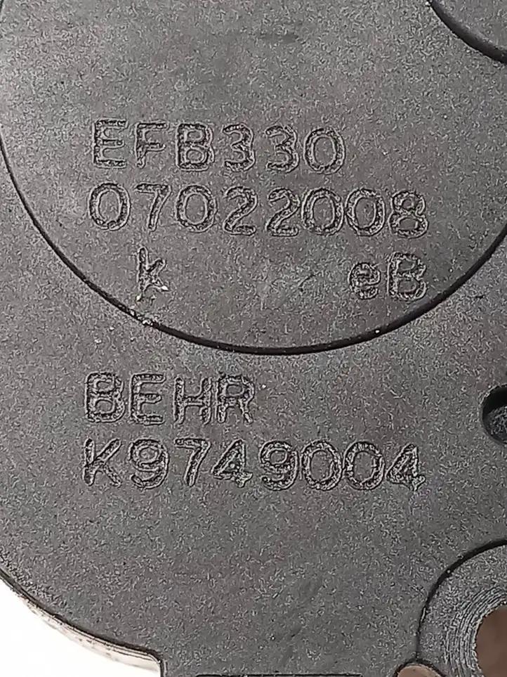 Audi A5 8T 8F (2007 - 2011) K9749004 Двигатель задвижки потока воздуха — фото 2