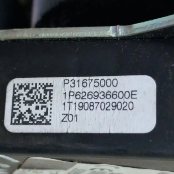 Volvo XC90 (2014 - 2019) 31675000 Центральный ремень безопасности — фото 7