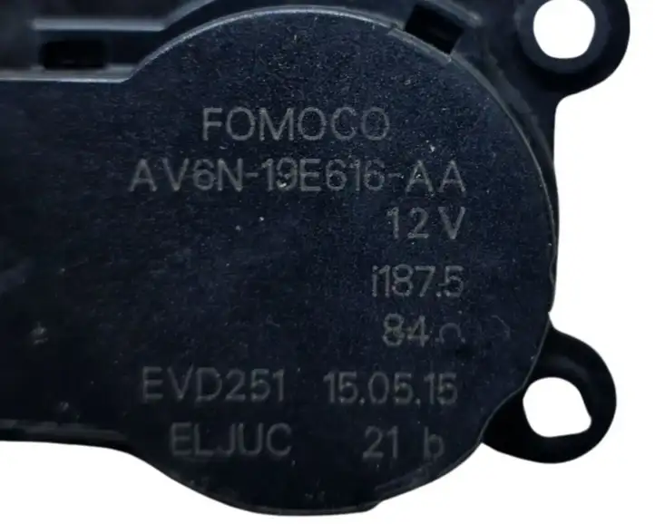 Ford Kuga II (2013 - 2019) AV6N19E616AA Двигатель задвижки потока воздуха — фото 4