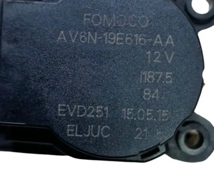 Ford Kuga II (2013 - 2019) AV6N19E616AA Двигатель задвижки потока воздуха — фото 3