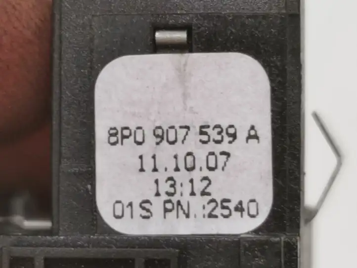 Audi A3/S3 8P (2004 - 2008) 8P0907539A Датчик света — фото 4