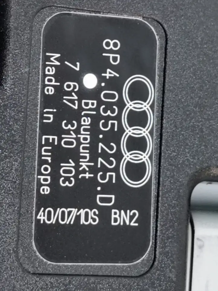Audi A3/S3 8P (2004 - 2008) 8P4035225D Усилитель антенны — фото 7