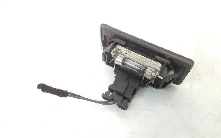 Volkswagen PASSAT B6 (2005 - 2010) 8T0943021 Подсветка номера — фото 2