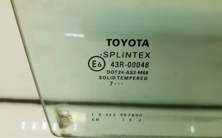Toyota Avensis T250 (2006 - 2009) Стекло задней двери — фото 2