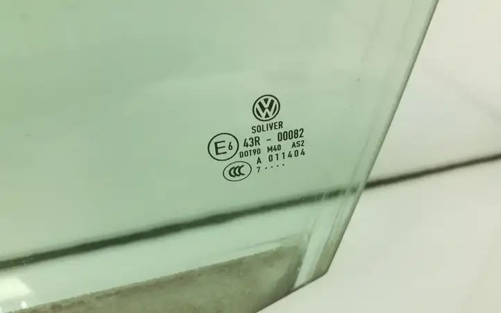 Volkswagen PASSAT B6 (2005 - 2010) Стекло передней двери — фото 2