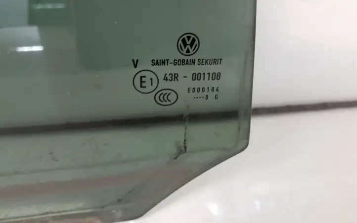 Volkswagen Touran I (2003 - 2010) Форточка двери — фото 2