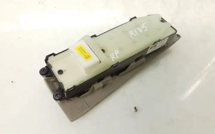 Toyota Avensis T250 (2006 - 2009) 54356022A Блок кнопок стеклоподъемников — фото 3