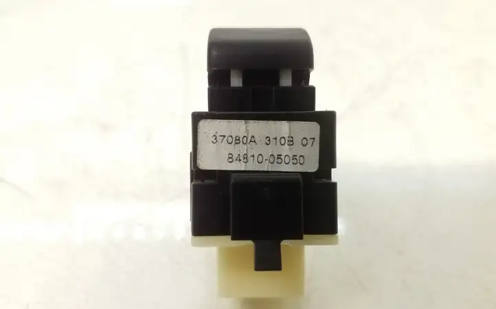 Toyota Avensis T250 (2006 - 2009) 8481005050 Блок кнопок стеклоподъемников — фото 4