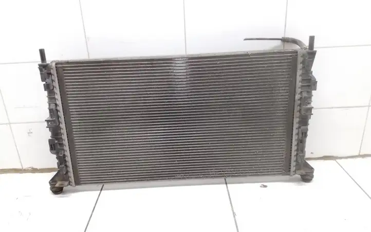 Ford Focus (2008 - 2011) 3M5H8005TL Радиатор охлаждающей жидкости двигателя — фото 4