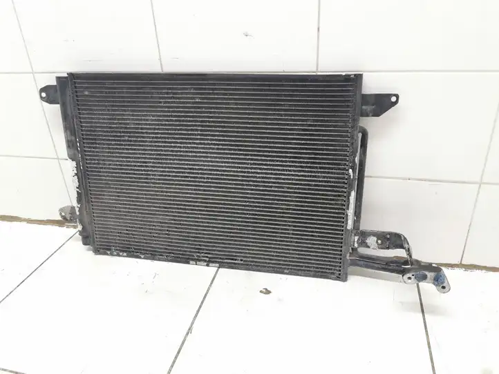 Volkswagen Golf V (2003 - 2009) 1K0820411E Радиатор кондиционера — фото 4