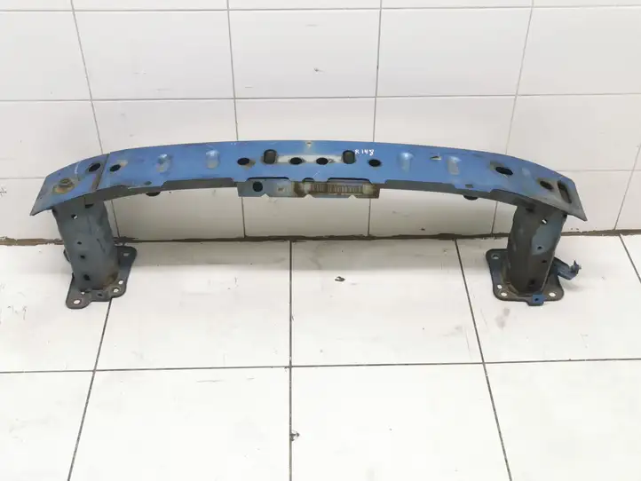 Ford Focus (2008 - 2011) 8V41S108K61AB Усилитель переднего бампера — фото 3