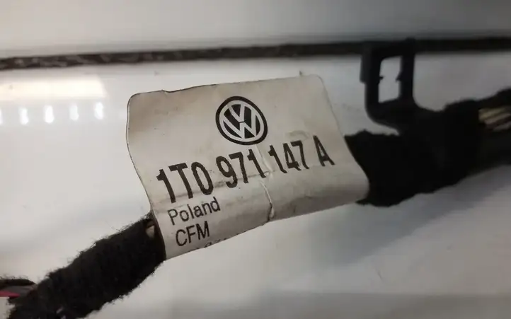 Volkswagen Touran I (2003 - 2010) 1T0971147A Жгут проводов крышки багажника — фото 6