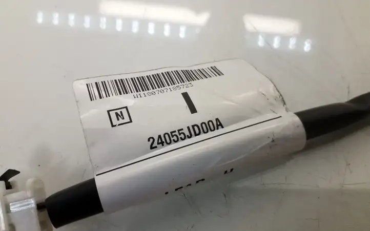 Nissan Qashqai (2006 - 2010) 24055JD00A Подсветка номера — фото 3