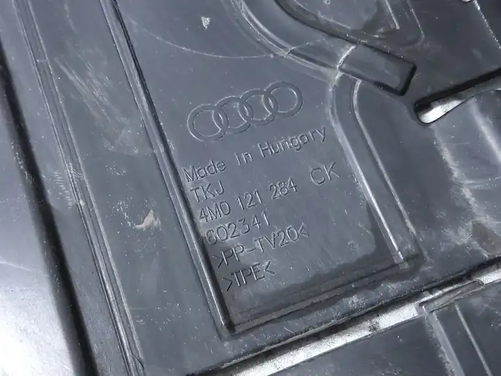 Audi Q7 4M (2015 - ) 4M0121284CK Дефлектор воздуха — фото 2