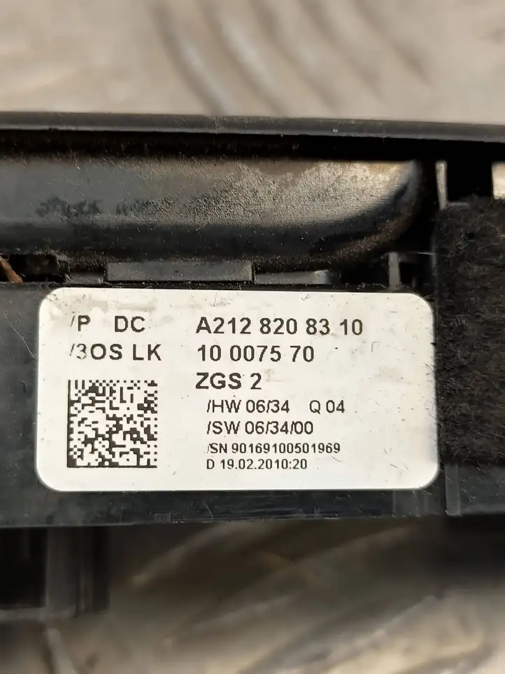 Mercedes-Benz GLK X204 (2008 - 2016) A2128208310 Блок кнопок стеклоподъемников — фото 2