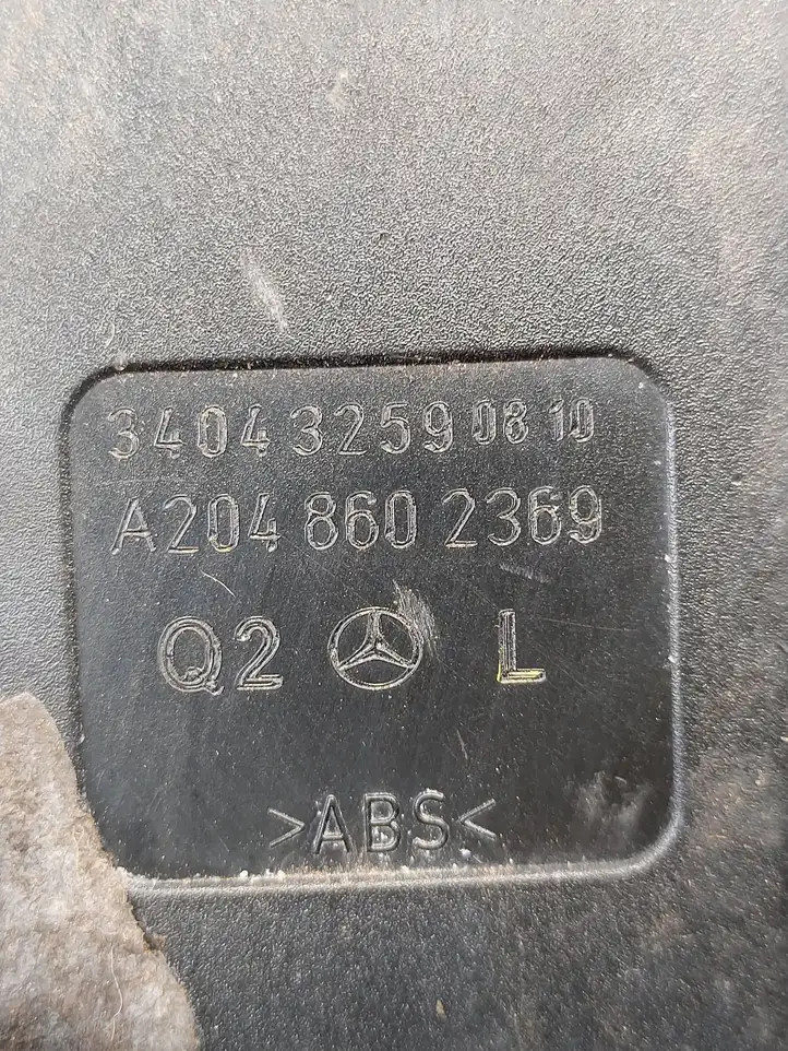 Mercedes-Benz GLK X204 (2008 - 2016) A2048602369 Замок переднего ремня — фото 3