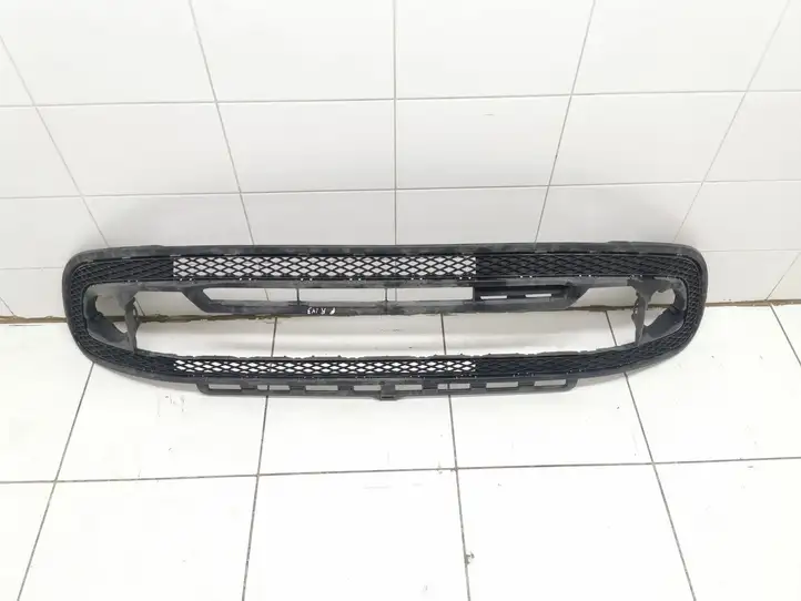Volkswagen Up (2011 - ) 1S0853677E Нижняя решетка переднего бампера — фото 1
