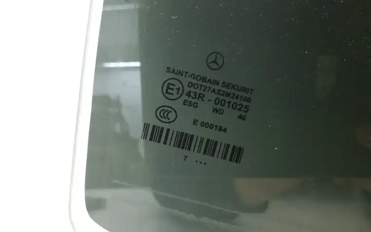 Mercedes-Benz E W211 (2002 - 2009) Стекло задней двери — фото 2