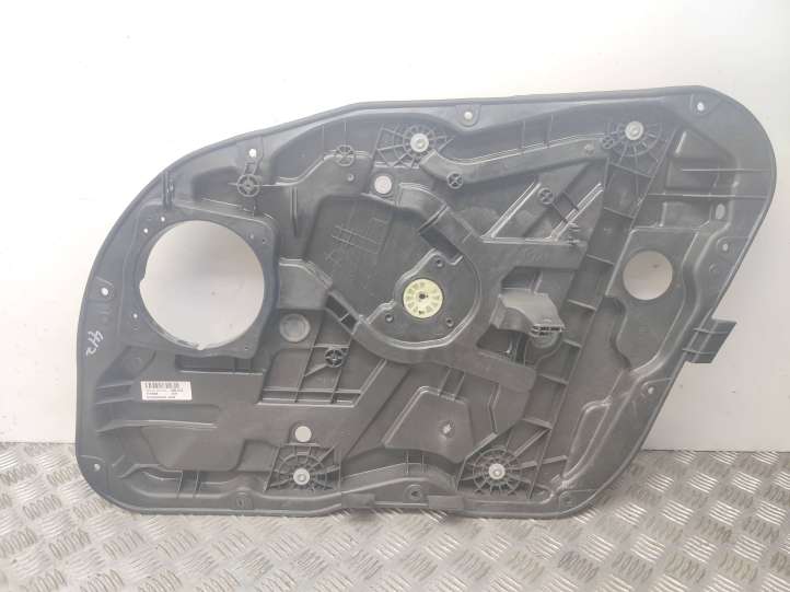 813203Z020 Hyundai i40 Priekinis el. lango pakėlimo mechanizmas be varikliuko