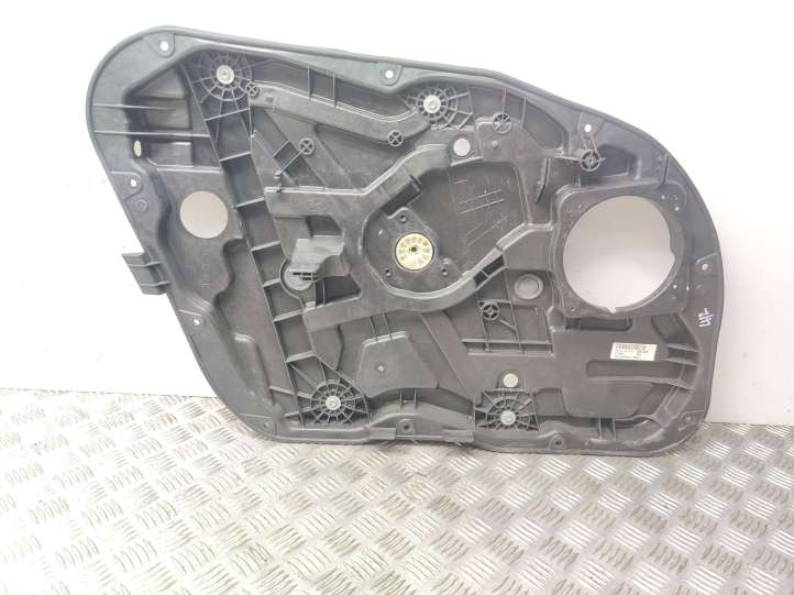 813103Z000 Hyundai i40 Priekinis el. lango pakėlimo mechanizmas be varikliuko