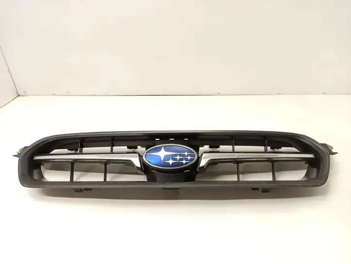 Subaru Legacy (2003 - 2009) Верхняя решетка радиатора — фото 1