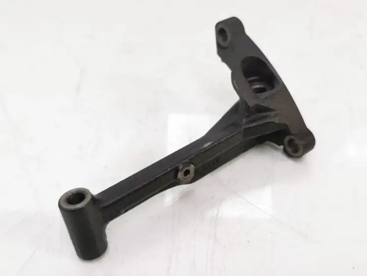 Toyota Avensis T250 (2006 - 2009) 3311805010 Кронштейн двигателя — фото 3