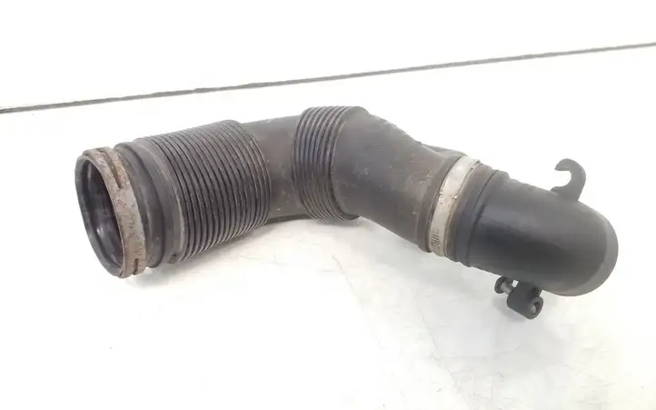 Volkswagen Polo V 6R (2009 - 2015) 6R0129654C Трубка подачи воздуха — фото 3