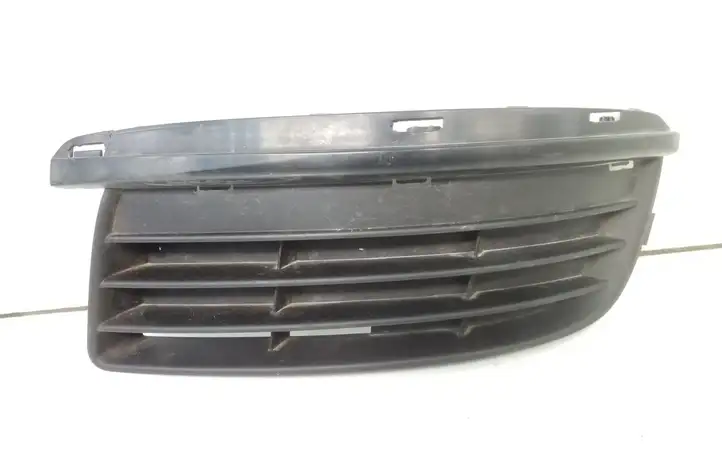 Volkswagen Jetta V (2005 - 2010) 1K0853665G Нижняя решетка переднего бампера — фото 1