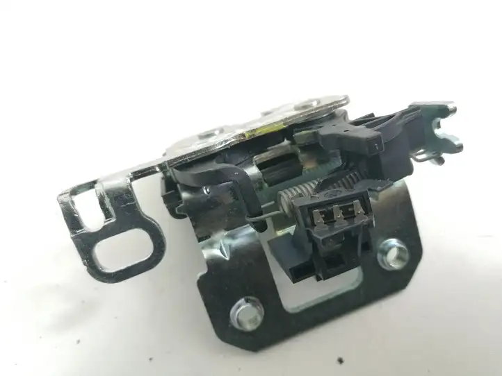 Mercedes-Benz E W212 (2009 - 2016) Замок спинки сиденья — фото 2