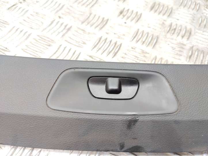 Audi A6 (2011 - 2014)  4G0857051 Отделочный щит панели (центральный)