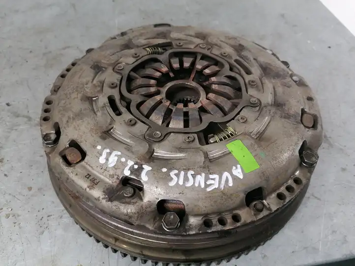 Toyota Avensis T250 (2006 - 2009) 312500512 Двухмассовый маховик — фото 1