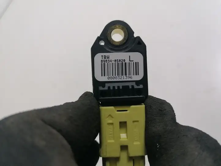 Toyota Avensis T250 (2006 - 2009) 8983405020 Датчик удара SRS — фото 2