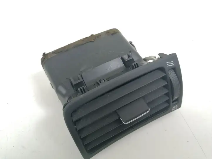 Toyota Avensis T250 (2006 - 2009) Боковой воздушный дефлектор — фото 1
