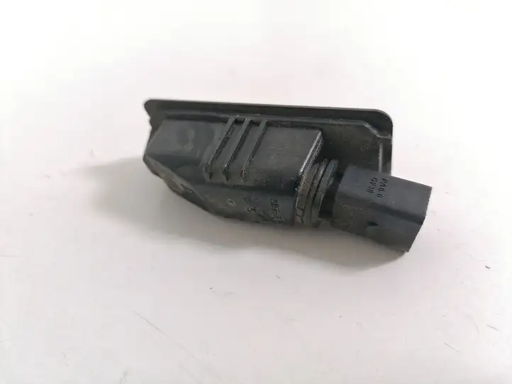 Volkswagen Golf VII (2013 - 2019) 1K8943021 Подсветка номера — фото 3