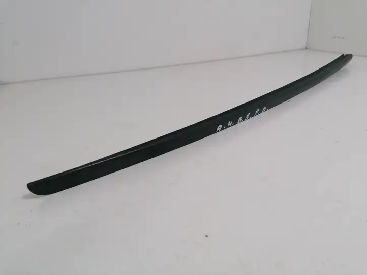 Audi A4 S4 B8 8K (2007 - 2011) 8K0854328 Накладка стоек лобового стекла — фото 1