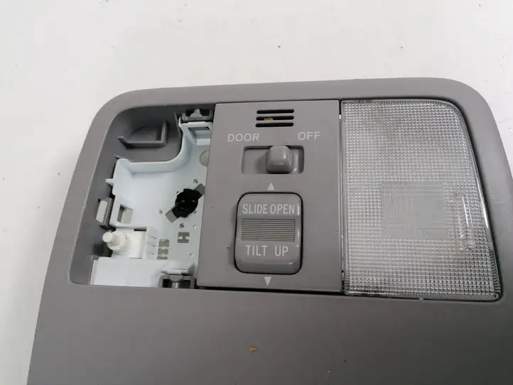 Toyota RAV 4 (XA30) (2006 - 2016) 8973242021 Передняя подсветка — фото 4