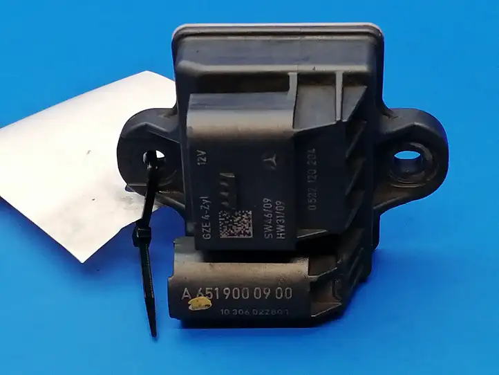 Mercedes-Benz Sprinter W906 (2006 - 2018) a6519000900 Реле накала свечей — фото 9