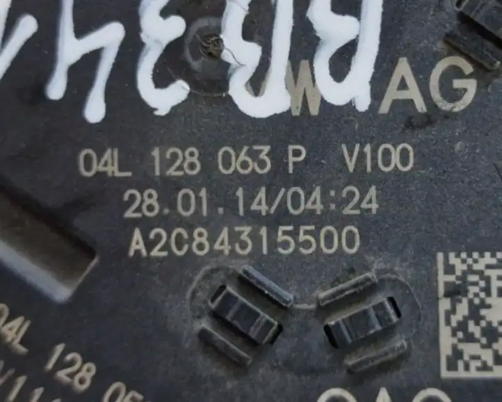 Skoda Octavia Mk3 (5E) (2013 - 2019) 04L128063P Дроссельная заслонка — фото 6