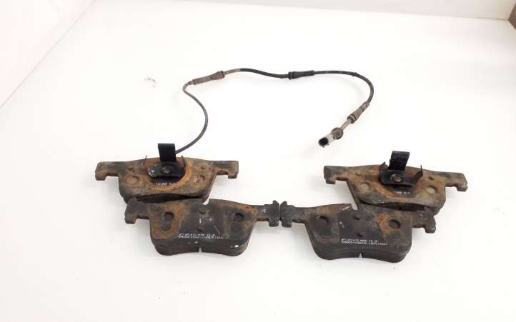 BMW 3 F30 F35 F31 (2012 - 2018)  4367513N21 Тормозные колодки (передние)