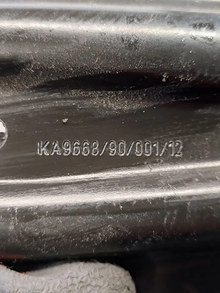 Mercedes-Benz B-class W246 (2011 - 2014) A24662000028 Держатель аккумулятора — фото 2