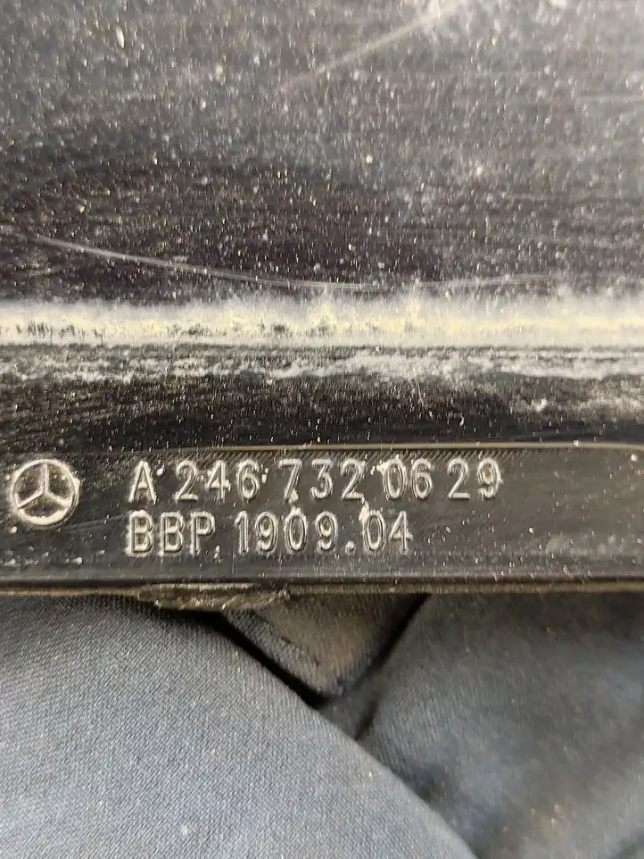 Mercedes-Benz B-class W246 (2011 - 2014) A2467320629 Накладка стекла задней двери — фото 4