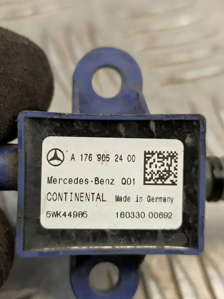 Mercedes-Benz CLA C117,X117,W117 (2013 - 2019) A1769052400 Датчик удара SRS — фото 3