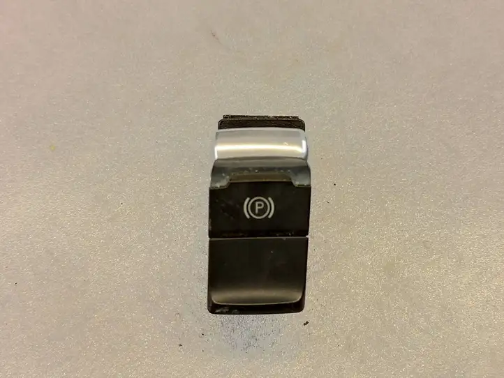 Audi A4 S4 B8 8K (2007 - 2011) 8K2927225B Кнопка ручного тормоза — фото 1