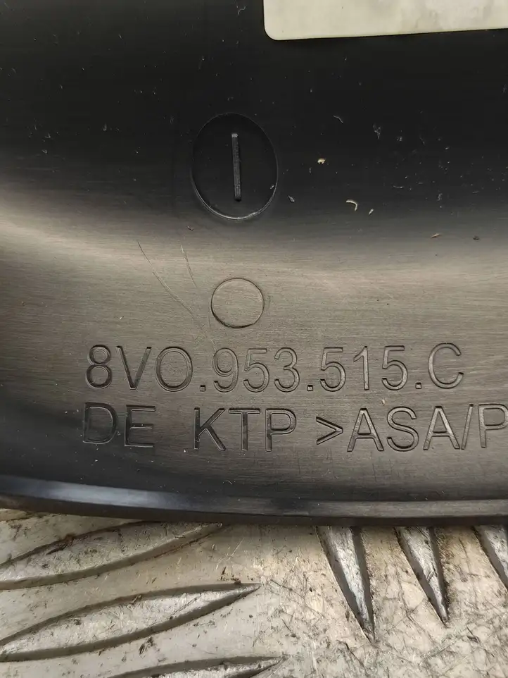 Audi A3/S3 8V (2016 - 2020) 8V0953515C Обшивка рулевой колонки — фото 3