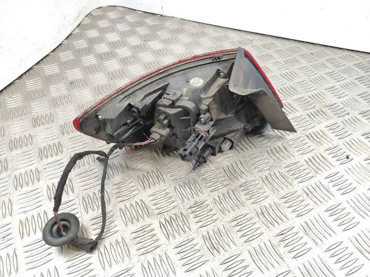 Audi A3/S3 8V (2016 - 2020) 8V4945070 Задний фонарь в кузове — фото 4