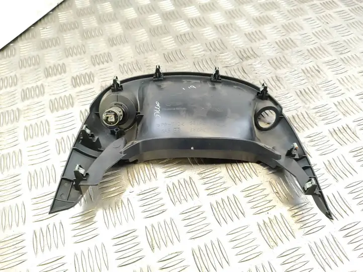 Nissan Juke I F15 (2010 - 2018) 682521KZ0A Оплётка рулевого колеса — фото 2