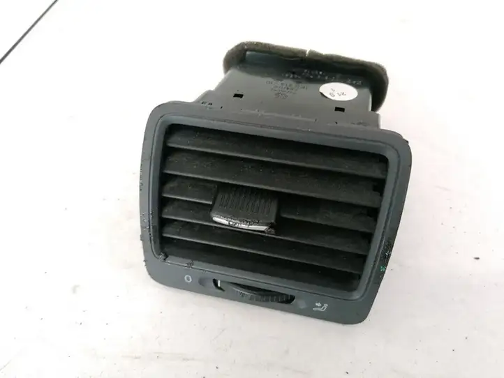 Volkswagen Golf V (2003 - 2009) 1K0819710 Центральный воздушный дефлектор — фото 1