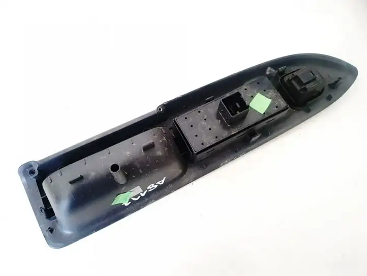 Volkswagen Golf Plus (2004 - 2008) 1k4959857a Блок кнопок стеклоподъемников — фото 2